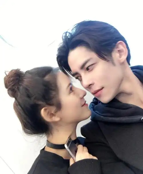 7 王思聪旧爱张予曦晒与男友亲密合影公布恋情