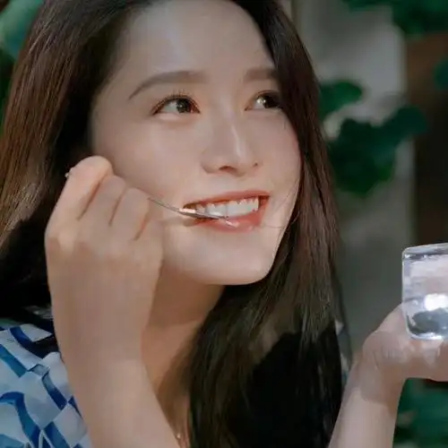 李沁 の 头像 /图源见logo 676767侵删