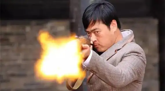 致命行动正在热播0202揭秘叶凌青张桐戏外的起伏人生