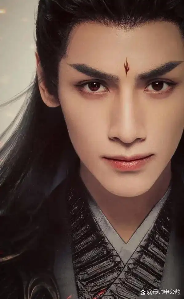 罗云熙##长月烬明#古装男神