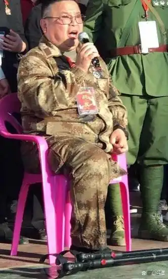 有过巅峰,也跌过谷底的徐良比任何人都明白"人言可畏"这四个字,所以