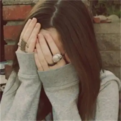 女生头像伤感流泪头像真人唯美好看的女生伤感最新图片大全