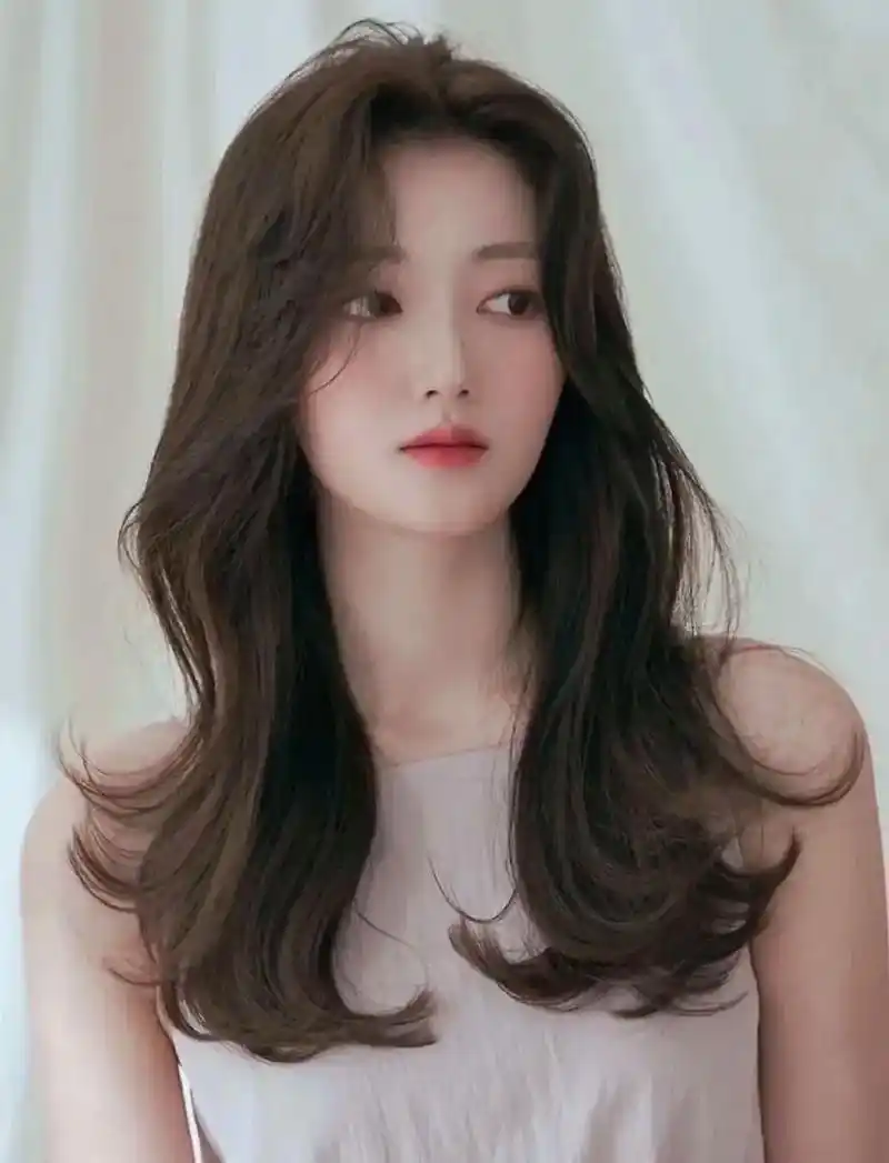 法式气垫烫,洋气好打理.#秋冬发型推荐 快过年了,打算给自己 - 抖音