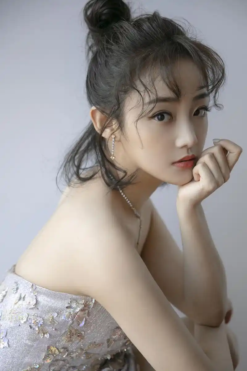 精美图集|吴佳怡甜美迷人,灵动可爱