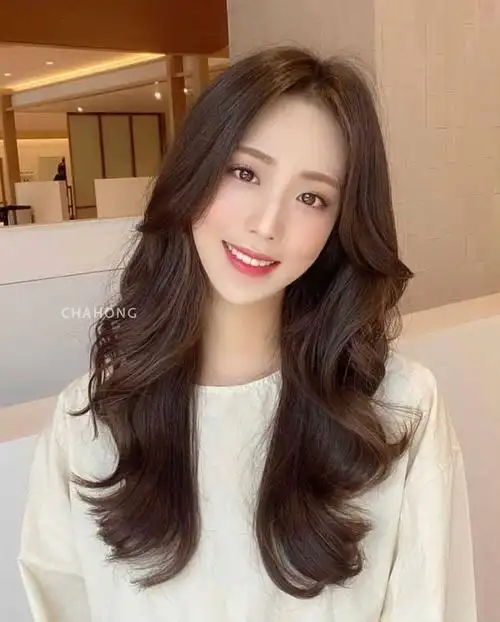 女士发型不知怎么剪不如试试这14款洋气修颜很女神