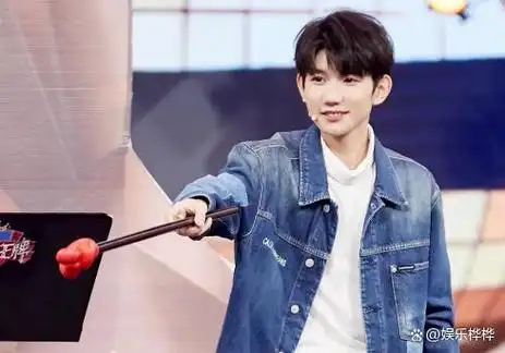 易烊千玺,王俊凯,王源.>>王俊凯,易烊千玺,王源.489_342