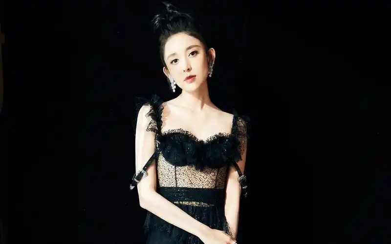 古力娜扎黑色抹胸长裙性感写真图片壁纸_大陆明星_壁纸下载_美桌网