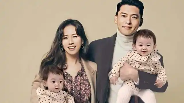 当然也是戏外的绯闻女友,前几天还有网友p图脑补他们的全家福照,为了