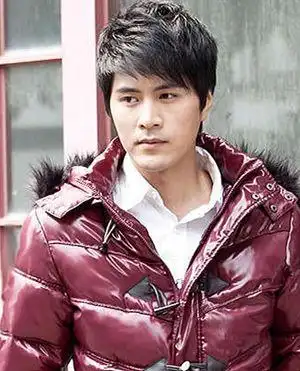 头大的男生适合什么帅气发型 适合头大脸大的男生发型(2)