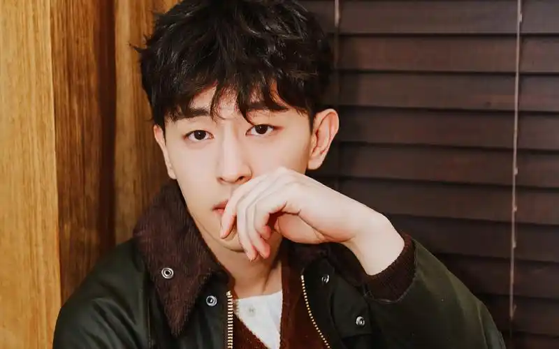 邓伦帅气有型写真图片桌面壁纸