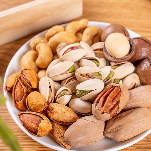 拍2件 坚果组合礼盒装夏威夷果碧根果巴旦木开心果炭烧腰果108g袋装