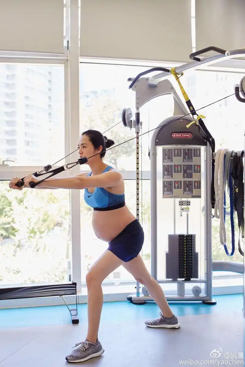 太拼!蒋勤勤挺大肚疯狂健身,辣妈姚晨,刘涛和孙俪都是健身达人