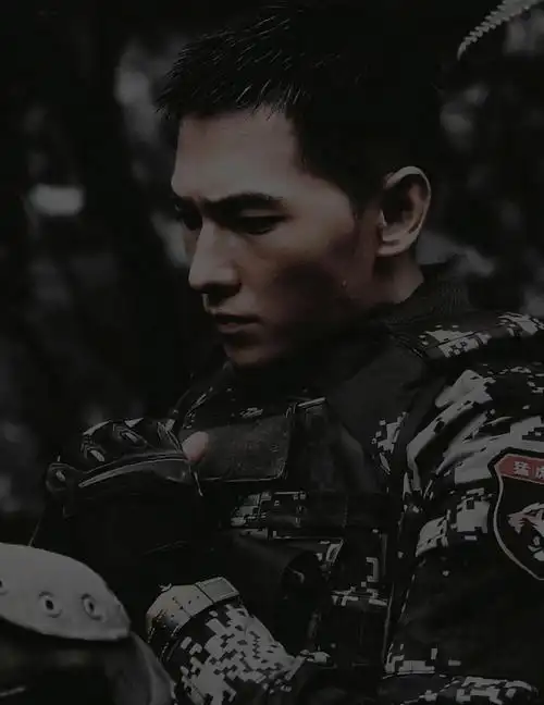 杨洋燕破岳# yy#杨洋特战荣耀# @杨洋  杨洋特战荣耀燕破岳