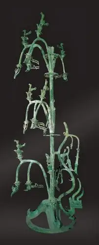 青铜神树,三星堆出土三星堆神树应是古代传说中扶桑,建木等神树的一种