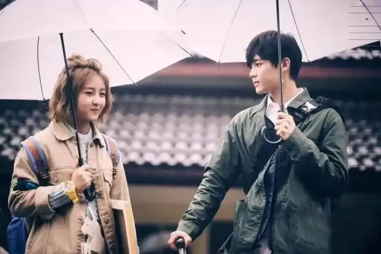 水得夸张子枫天生演技好,其中同样童星出身的张一山说她眼泪说掉就掉