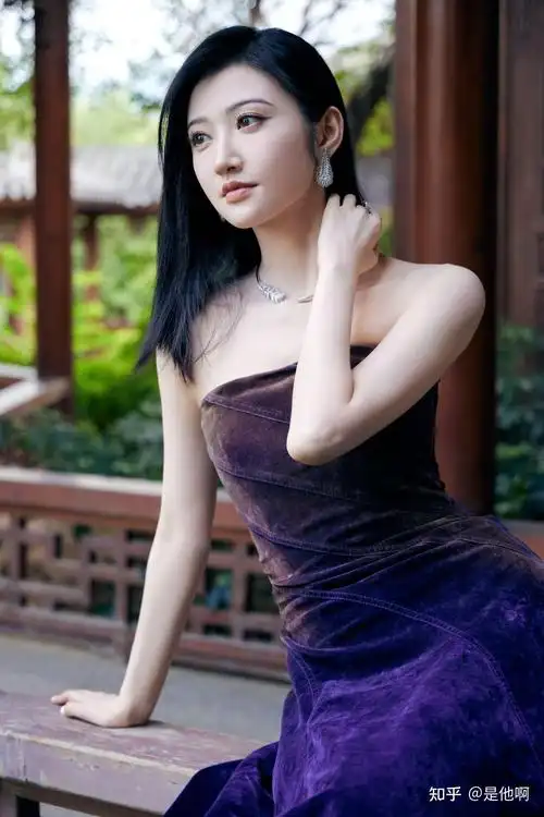 有没有感觉景甜的样子好像和以前不太一样了