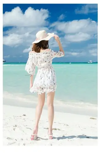 比基尼泳衣女三件套拢温泉沙滩游泳衣分体性感罩衫钢托小胸聚