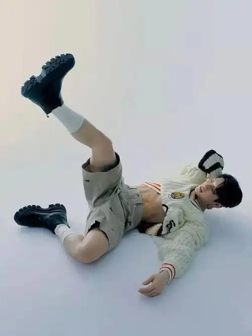 腹肌|肌肉|胸肌|宽肩_网易订阅