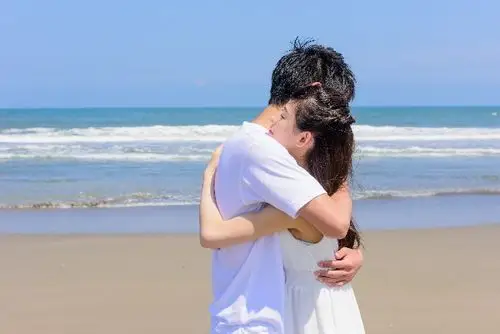 日本男女新型浴友关系不是情侣不发生关系只一起泡澡