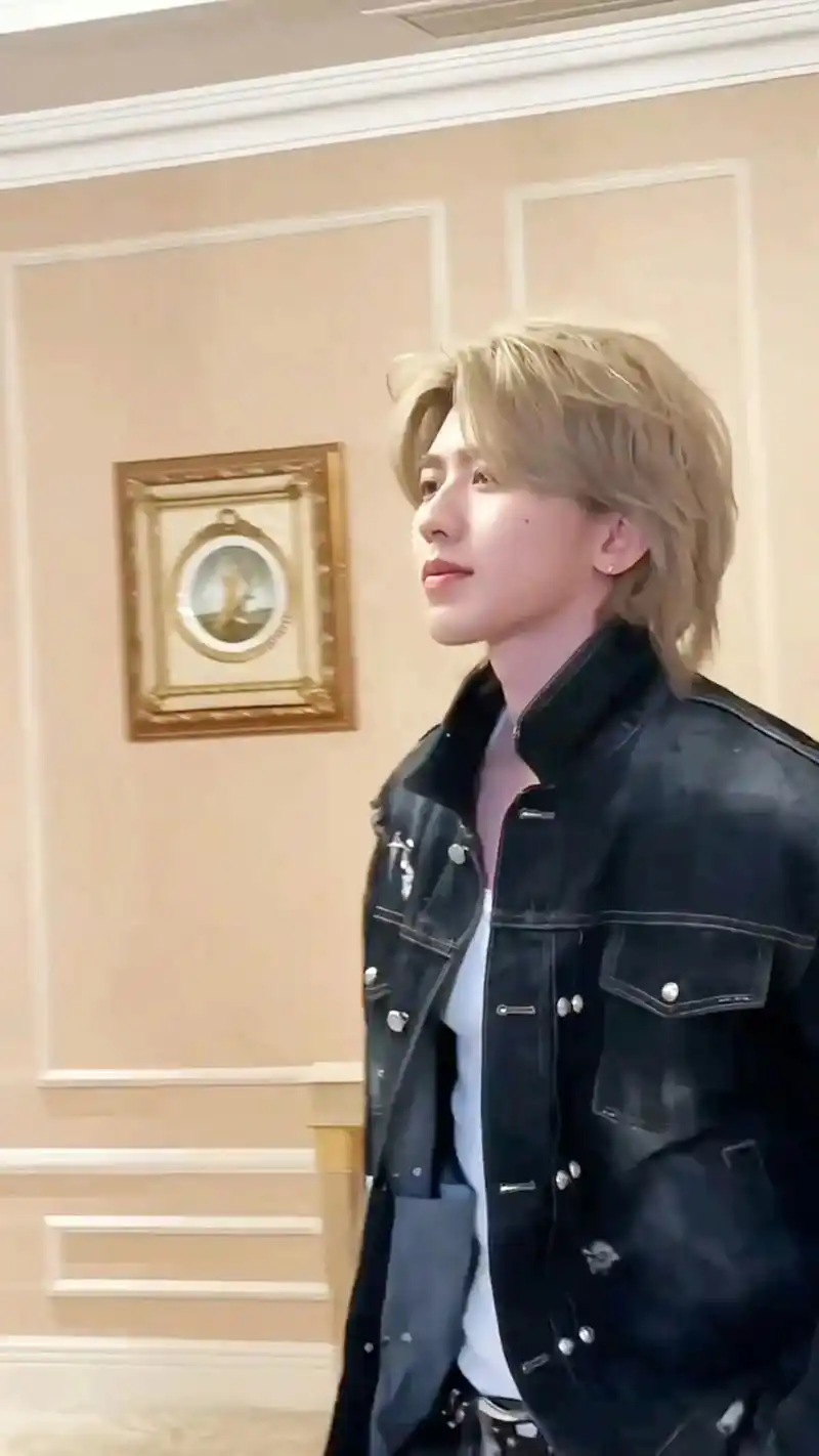 谁懂这个笑啊#蔡徐坤 #蔡徐坤双生交错