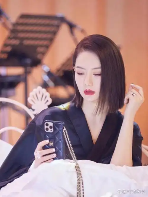 今年最流行的4款短发,太适合春天了!