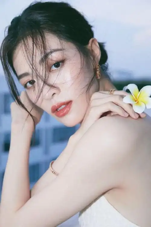 性感妩媚钟楚曦高清写真