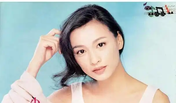 善恶终有报!曾"豪掷"17亿买楼的张庭,活成了一个"笑话"?