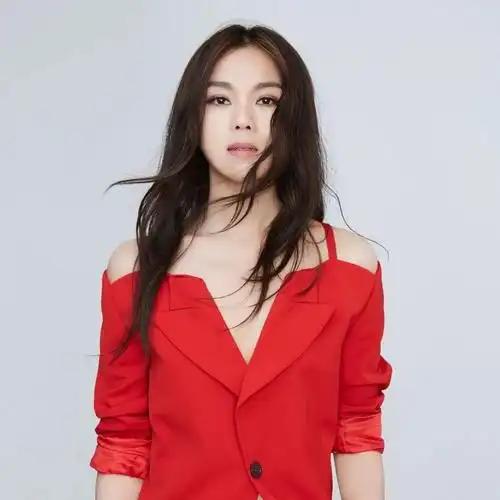 940城市唱游轻快慵懒越听越爱红色高跟鞋蔡健雅