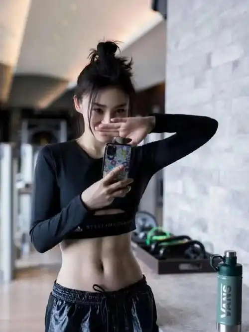 卷腹|塑形|腹肌|马甲线|背部肌肉_网易订阅