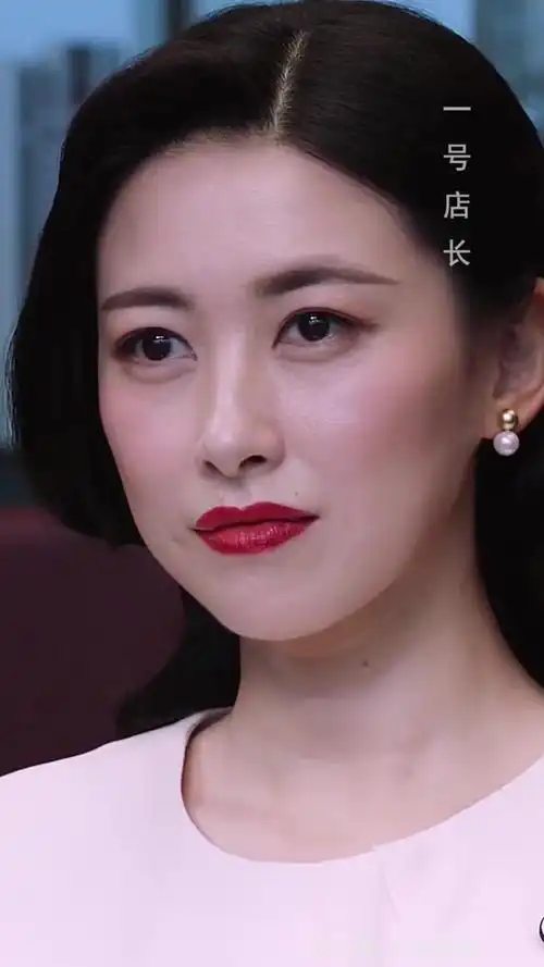 朱珠太有气质了,而且特别有韵味,教主夫人和栗娜,你更爱哪个?