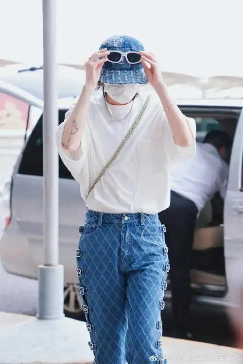 明星同款##陆柯燃[超话]##陆柯燃机场##机场穿搭##psychobeibi