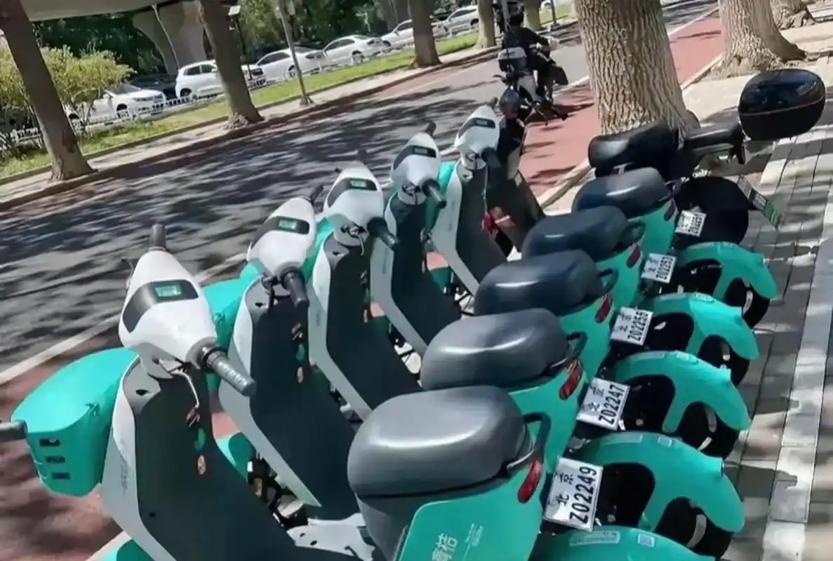 67天呐!扫码骑个共享电瓶车,16公里竟然要16元?电费才1.