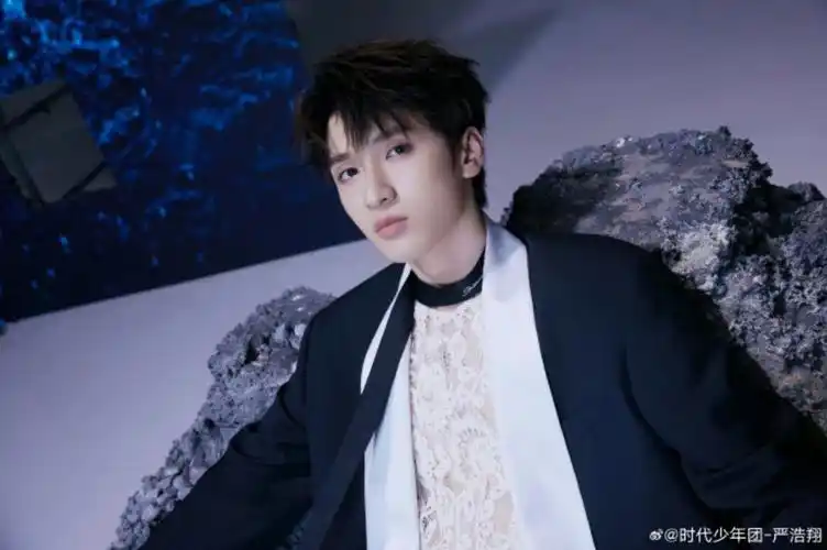 严浩翔新歌写真##严浩翔眼神好深情