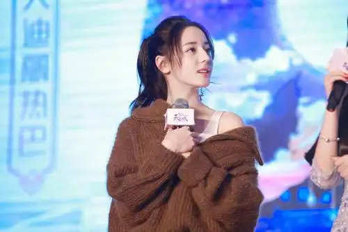 迪丽热巴同款八字刘海,八字刘海丑照