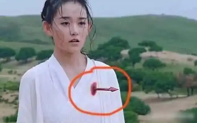 史上最欠揍的穿帮镜头:陈乔恩我忍了,夜华开车接白浅就过分了!