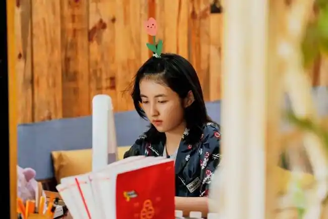 张子枫周奇同时考北电为何第9名收获祝福第3名却被质疑