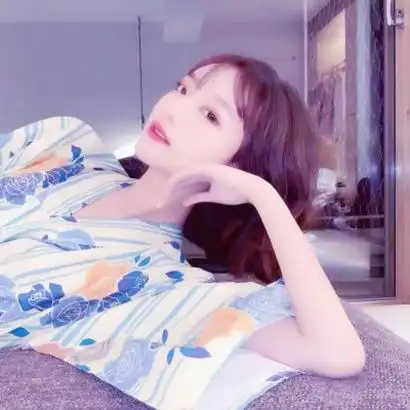 高冷成熟头像女生高清成熟的女人微信头像有品位