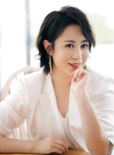 回顾怀孕后发福的女明星有人飙升55斤有人直逼190胖若两人