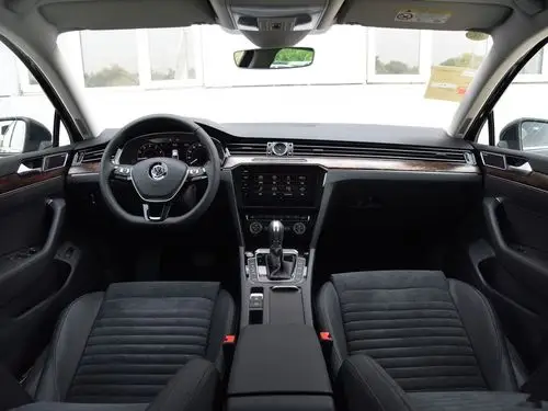 大众迈腾图片:内饰实拍 最新款迈腾全系火爆降价促销 现车充足 全国