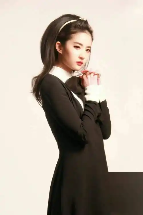 揭秘内娱秘辛:刘亦菲的惊艳,比任何滤镜都要致命,这谁能hold住?