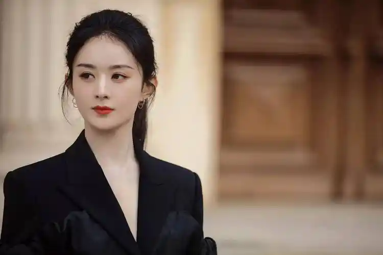 赵丽颖新剧《野蛮生长》更名后开播,一众实力派云集,爆款预定了_网络