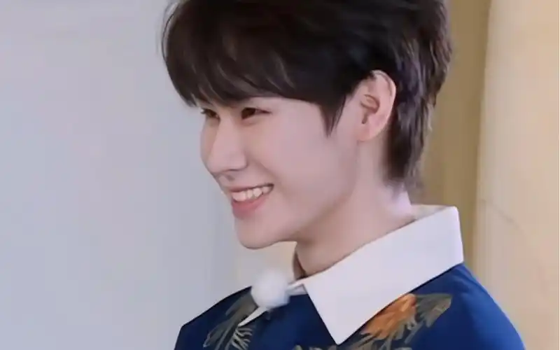 张真源不许在外面笑的那么迷人!