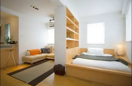 流行装修风格 2天前 我要分享 很多一居室房间,进门就是大开间,问室