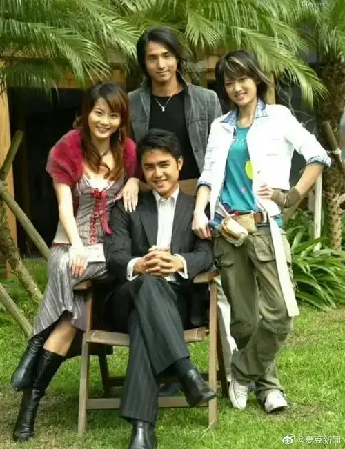 陈乔恩明道王子变青蛙定妆照##明道陈乔恩王子变青蛙定妆照