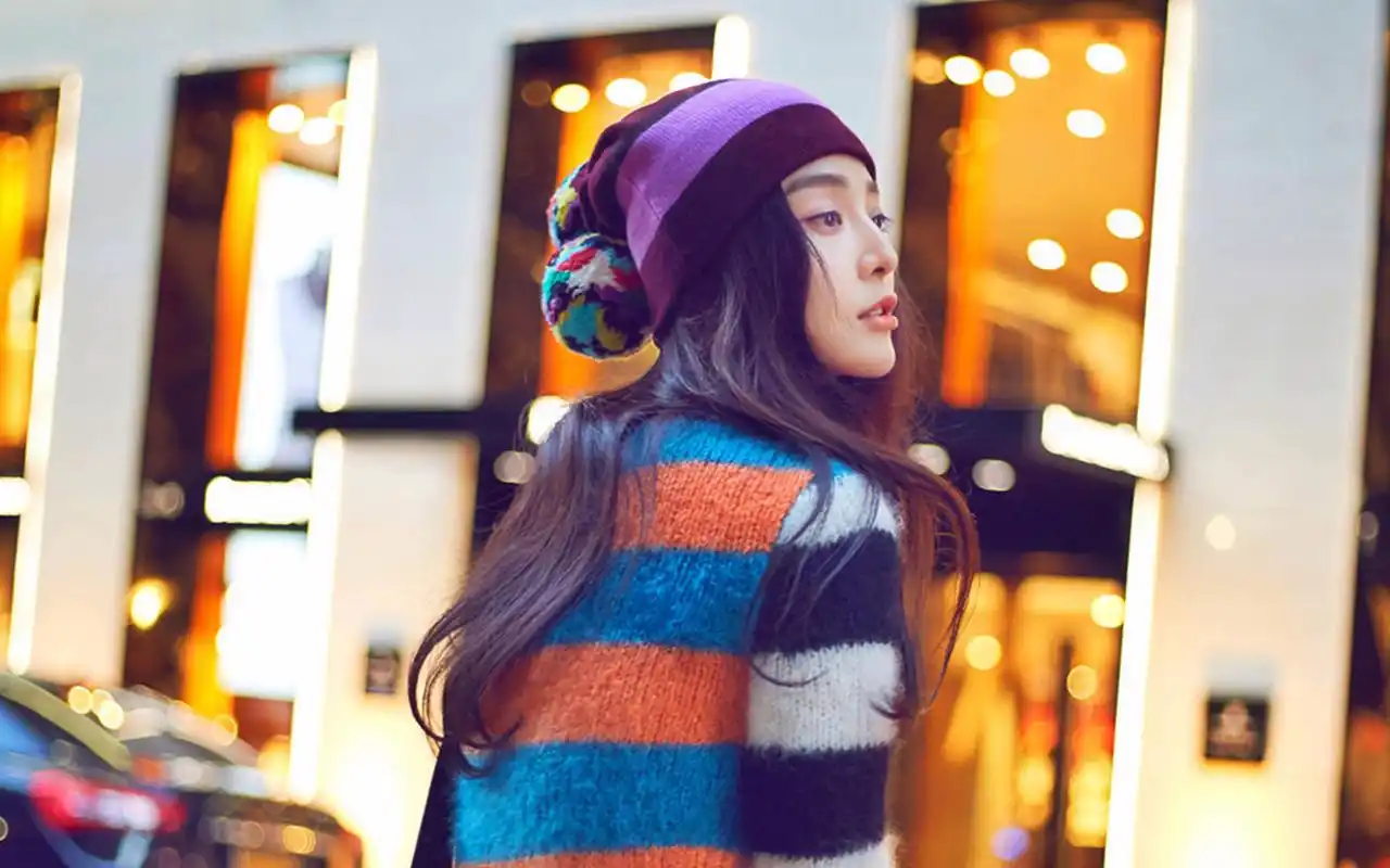 范冰冰时尚街拍桌面壁纸