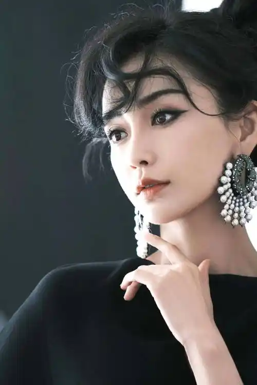 美人图集—angelababy(杨颖)_黑色_风格_长裙