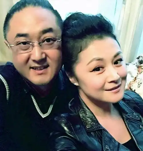 无儿无女的于月仙:去世一年后,丈夫张学松的选择让人泪目