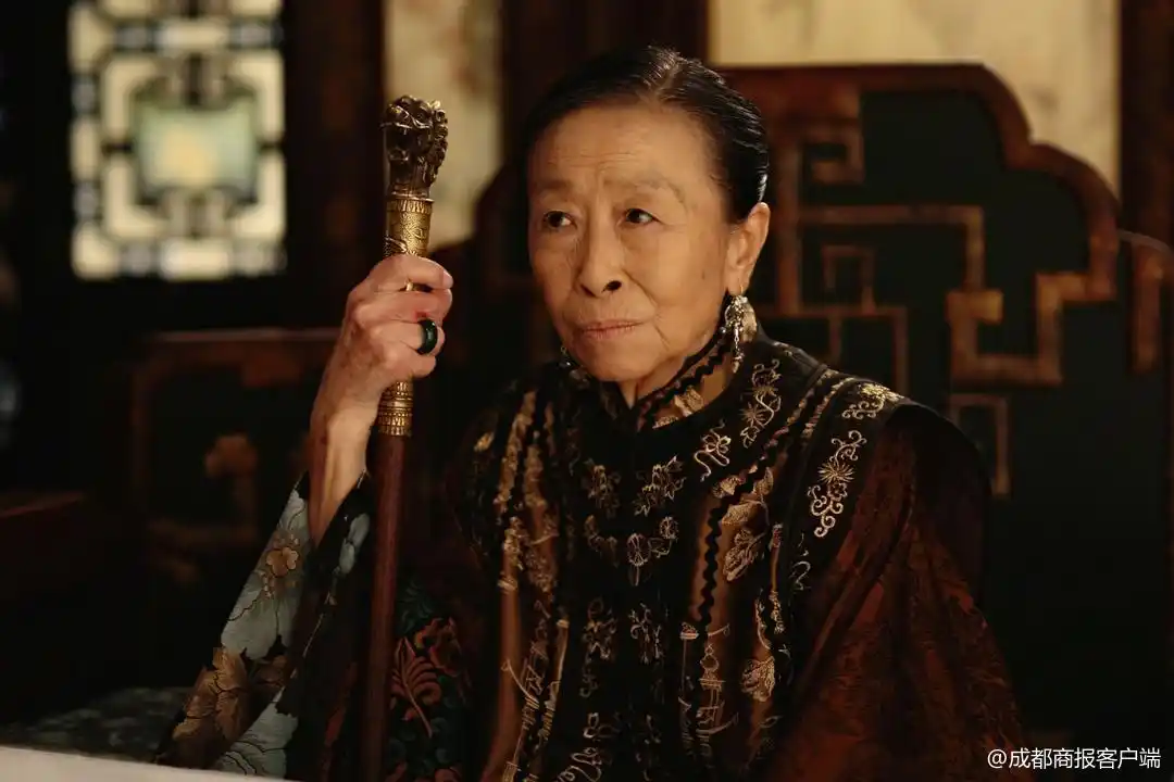 "老太太专业户"张少华再演老母亲:我圆了一部分慈禧梦
