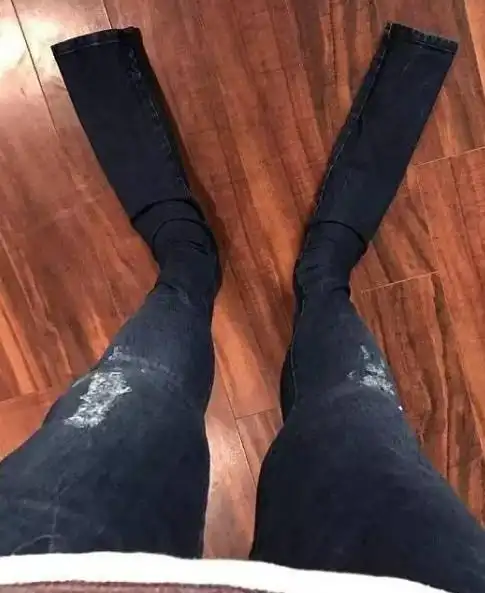 男子在网上购买牛仔裤,不料裤子长出天际,晒出买家秀网友笑翻