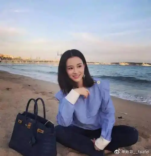 那个和吴秀波撕破脸的小三陈昱霖,进监狱后现在怎么样了?